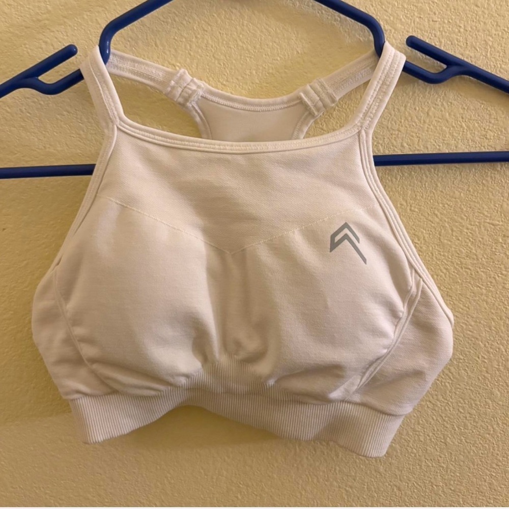 Women's Cream Oner Active Sports Bra